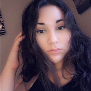 Meet your Posher, Mekayla